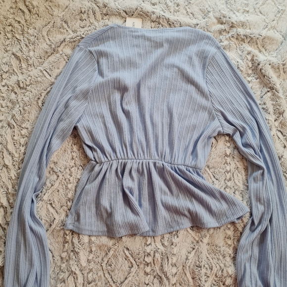 NWT Streetwear Society Baby Blue Top Size Small - Picture 6 of 8